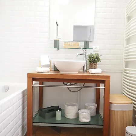 Apartamento Le Helder - Hypercentre - Thermes & Parcs - Rez De Chaussee